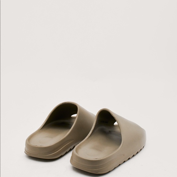 ɴᴀꜱᴛʏ ɢᴀʟ | Rubber Slides NWOT - Picture 4 of 4